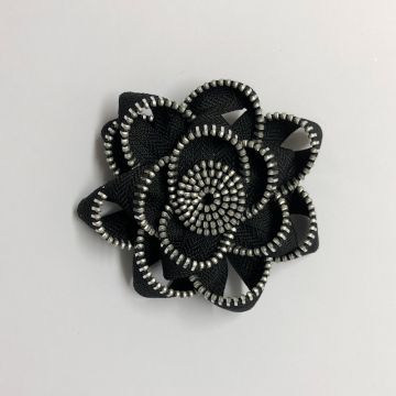 Black Zip Flower