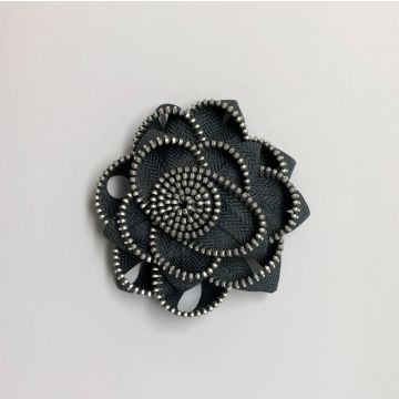 Flint Zip Flower