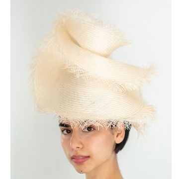 Clotted Cream Sculpted Straw Base