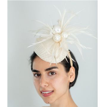 Cream Pearl Feather Straw Base