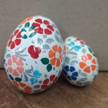Multi Daisy Hand Crafted Egg