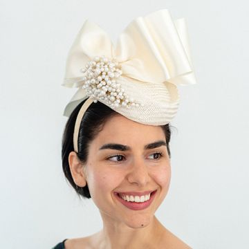 Cream Pearl & Satin Percher