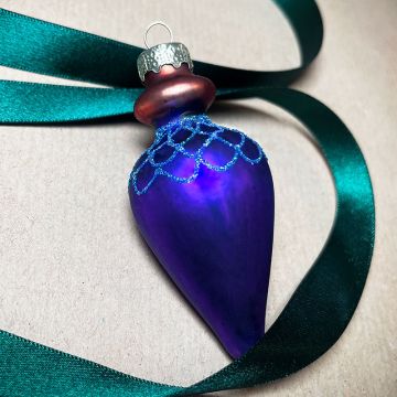 Liberty Iris Glass Ball