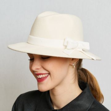 Clotted Cream Double Bow Trilby