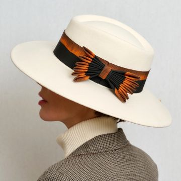 Clotted Cream Starfish Bow Flat Top Trilby