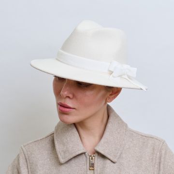 Clotted Cream Double Bow Trilby
