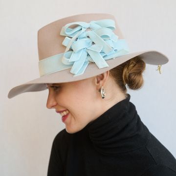 Pebble Trilby Bow on Bow