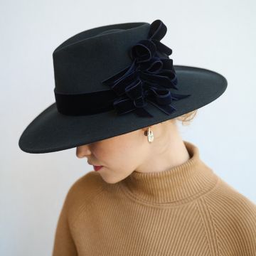 Pitch Trilby Bow on Bow