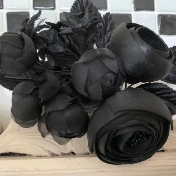Black Double Rose