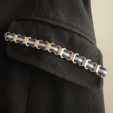 Pitch White Ribbon Chain