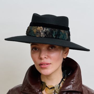 Black Trilby