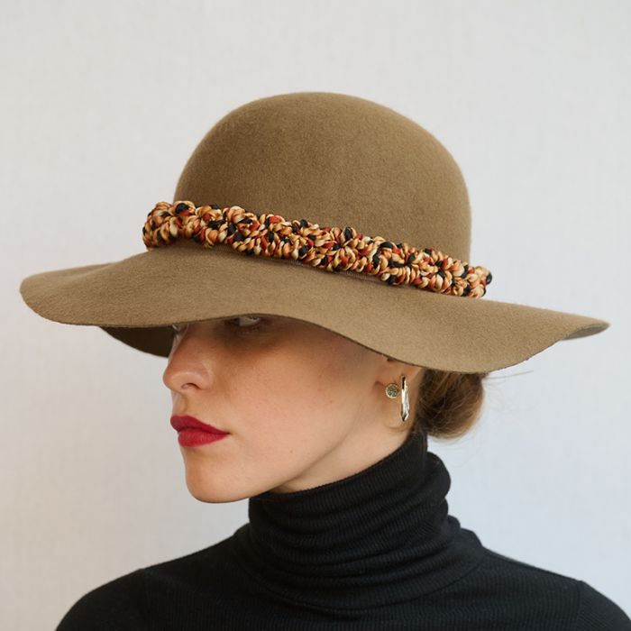 Floppy winter hat online