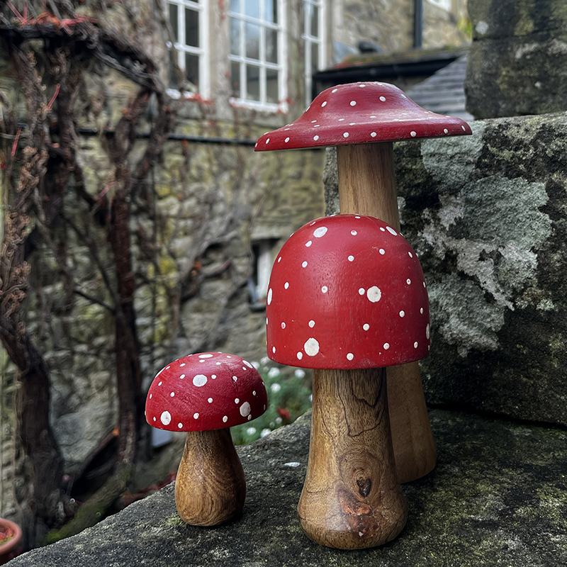 V V Rouleaux Charming Wooden Mushroom Wooden Mushroom